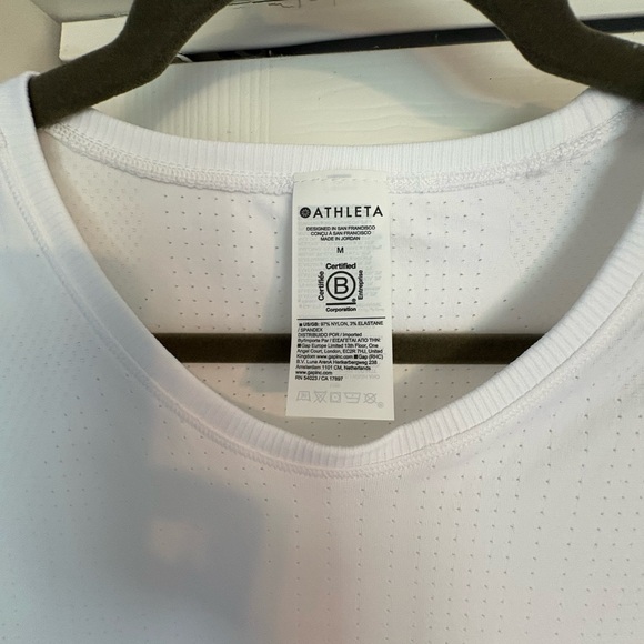 NWOT WOMEN’S ATHLETA IN MOTION TANK IN WHITE SIZE M - Picture 6 of 7